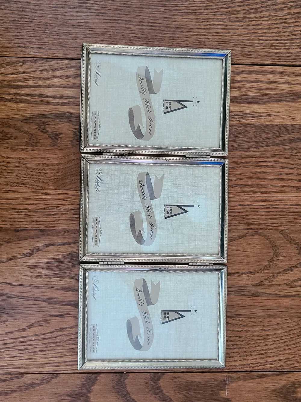 Vintage Metalcraft hinged photo frame set